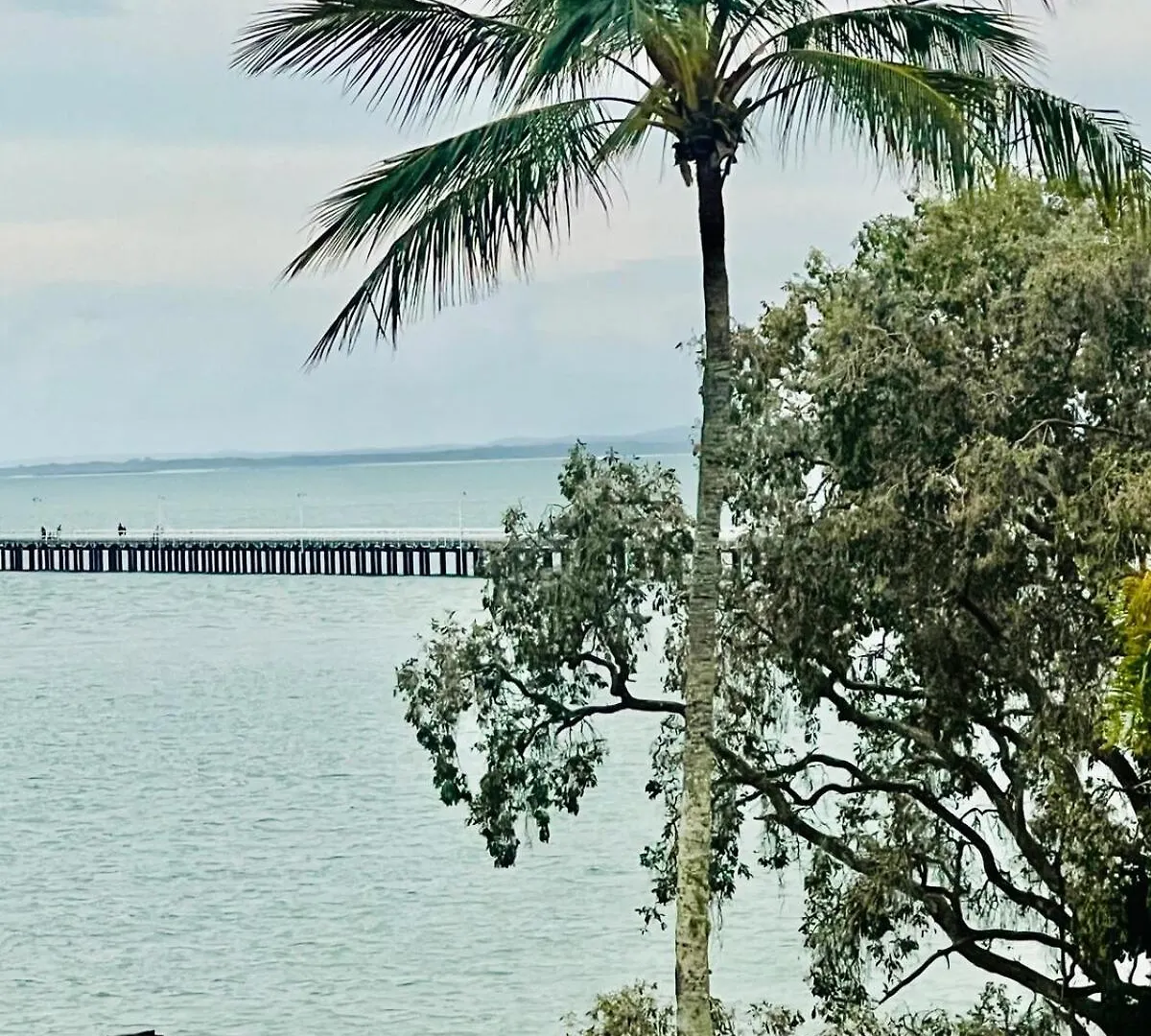 2Br 2Ba Apartment In Resort On The Esplanade With 2 Pools, Spa, Gym, And Parking Urangan 澳大利亚