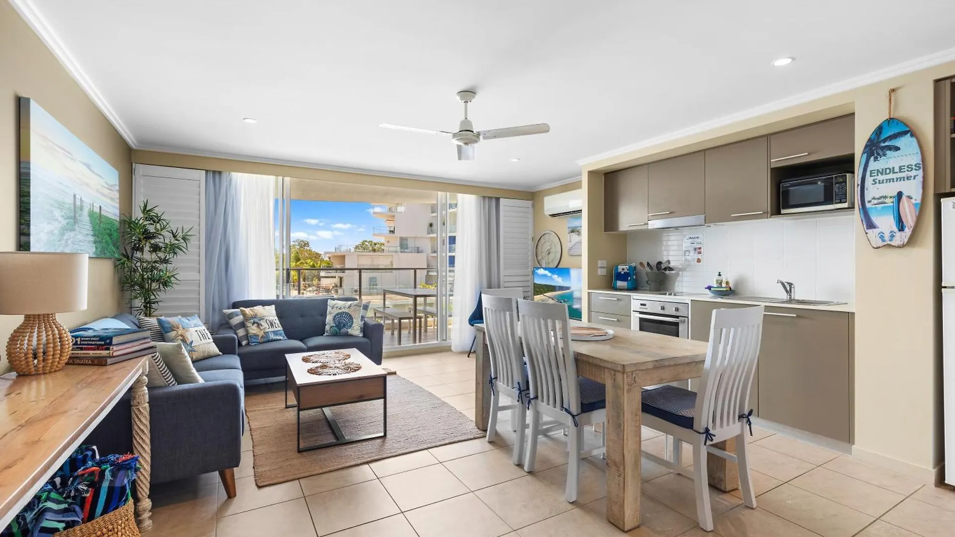 2Br 2Ba Apartment In Resort On The Esplanade With 2 Pools, Spa, Gym, And Parking Urangan 0*,  澳大利亚